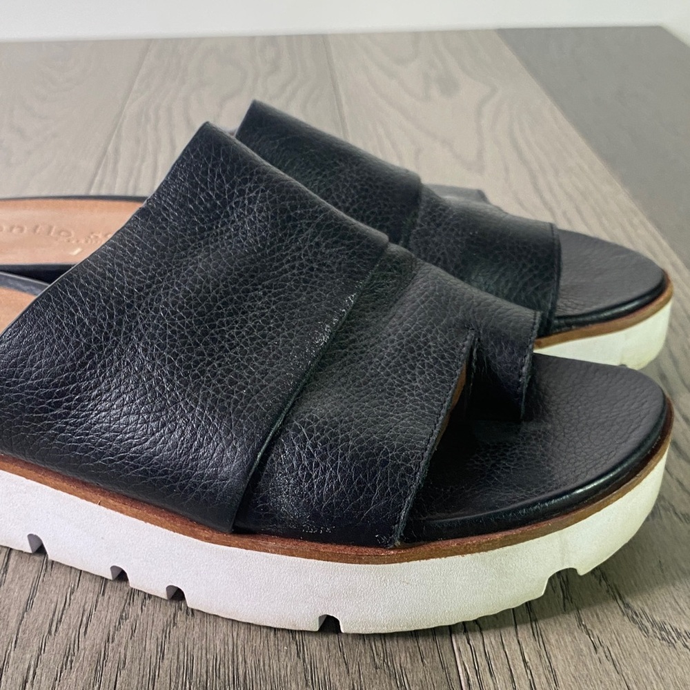 Gentle Souls By Kenneth Cole Black Leather Slide Sandals Women’s Size 8 - Picture 4 of 11